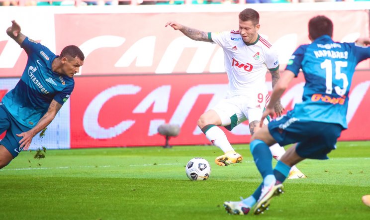 «Локомотив» и «Зенит» сыграли вничью, «Спартак» остался лидером (Обзор)