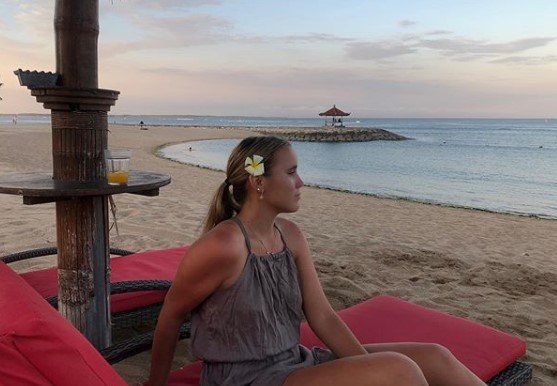 Софья Кенин: фото в купальнике (Инстаграм) Софья Кенин: фото в купальнике (Инстаграм)