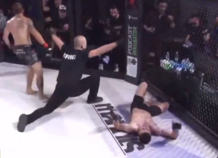 Нокаут Базанта: рукой не достал, ногой - в самый раз (Видео)
