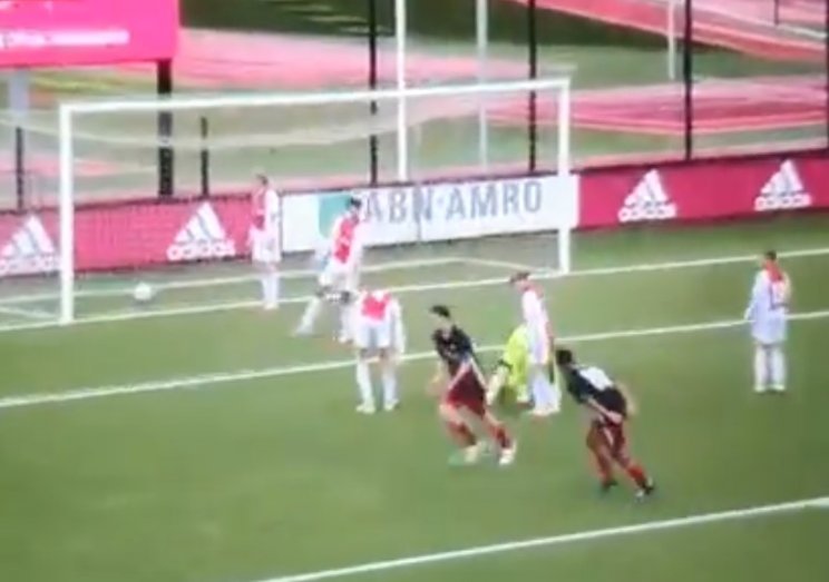 13-летний сын Робина ван Перси сделал фантастический дубль (Видео)