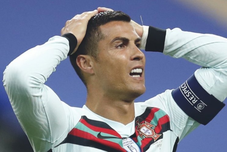 Нападающий «Ювентуса» Криштиану Роналду подхватил коронавирус