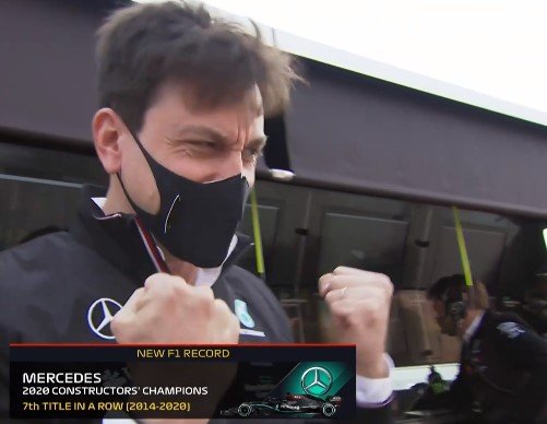 Хэмилтон выиграл Гран-при Эмилии-Романьи, Квят на 4-м месте