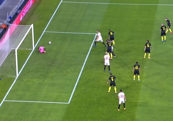 «Краснодар» в большинстве проиграл «Севилье», ведя 0-2 в гостях (голы, видео) «Краснодар» в большинстве проиграл «Севилье», ведя 0-2 в гостях (голы, видео)