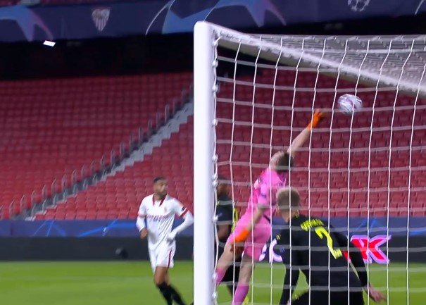 «Краснодар» в большинстве проиграл «Севилье», ведя 0-2 в гостях (голы, видео) «Краснодар» в большинстве проиграл «Севилье», ведя 0-2 в гостях (голы, видео)