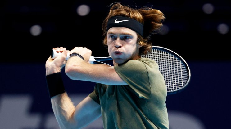 Рублев не смог дожать Циципаса - сделал на матчболе двойную (обзор, видео)