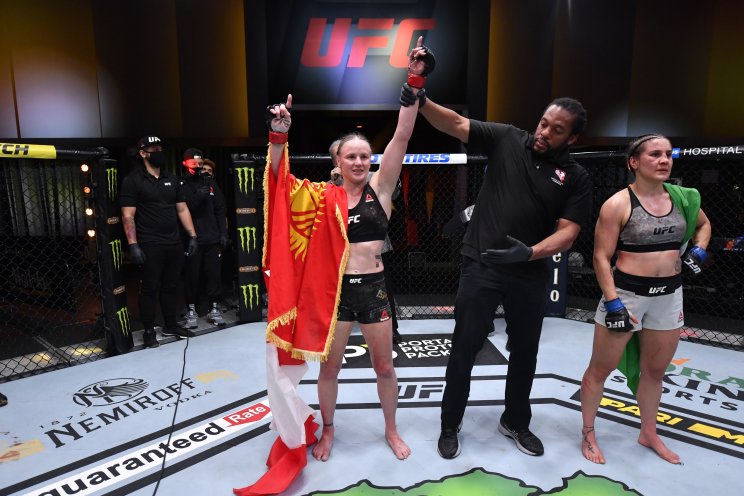 Валентина Шевченко победила Майю по очкам и защитила звание чемпионки (UFC) Валентина Шевченко победила Майю по очкам и защитила звание чемпионки (UFC)
