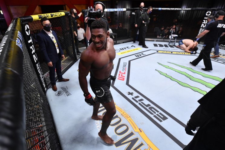 Бакли победил Райта - его очередной нокаут на UFC (Видео) Бакли победил Райта - его очередной нокаут на UFC (Видео)