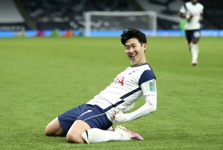 «Тоттенхэм» на классе победил «Брентфорд» и вышел в финал Кубка лиги