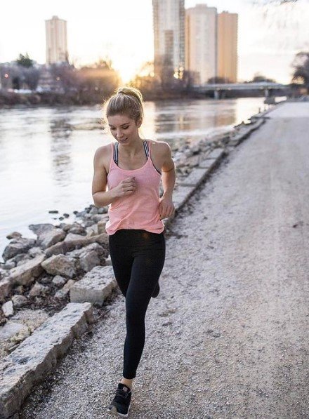 Олимпийская чемпионка Дара Хауэлл: фото в купальнике (Инстаграм) Олимпийская чемпионка Дара Хауэлл: фото в купальнике (Инстаграм)