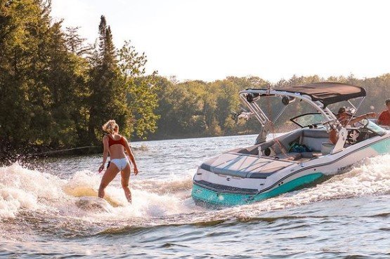 Олимпийская чемпионка Дара Хауэлл: фото в купальнике (Инстаграм) Олимпийская чемпионка Дара Хауэлл: фото в купальнике (Инстаграм)