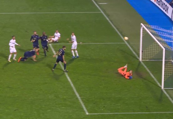 «Краснодар» проиграл «Динамо Загреб» и вылетел из Лиги Европы (видео) «Краснодар» проиграл «Динамо Загреб» и вылетел из Лиги Европы (видео)