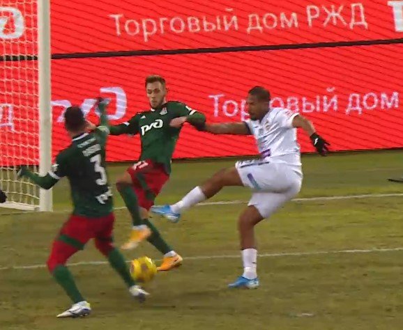 «Локомотив» победил в дерби ЦСКА, Влашич не забил пенальти (голы, видео) «Локомотив» победил в дерби ЦСКА, Влашич не забил пенальти (голы, видео)