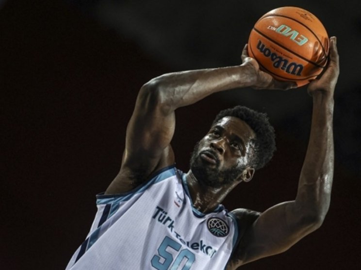 Евролига: ЦСКА до конца сезона подписал нигерийского центрового Эрика