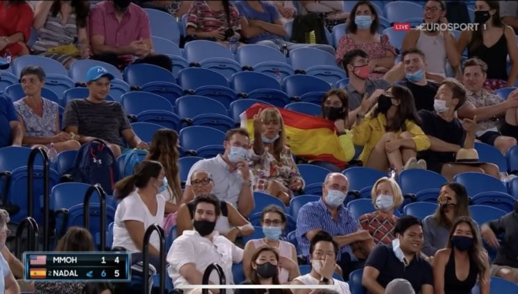 Надалю на Австралиан опен показали средний палец - обидчицу вывели (Видео)