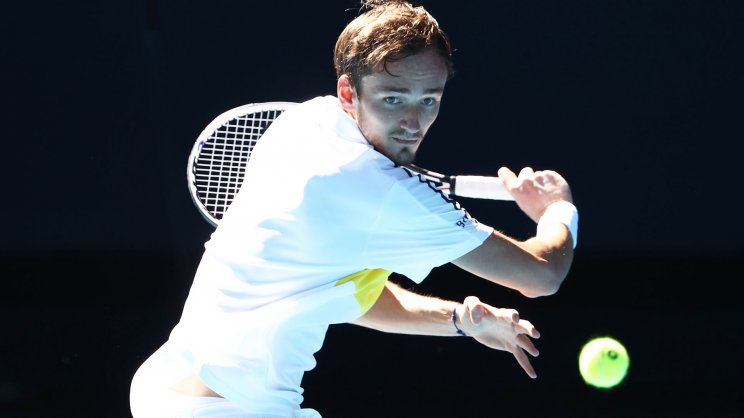 Медведев обыграл Рублева в 3-х сетах и вышел в полуфинал AUS open