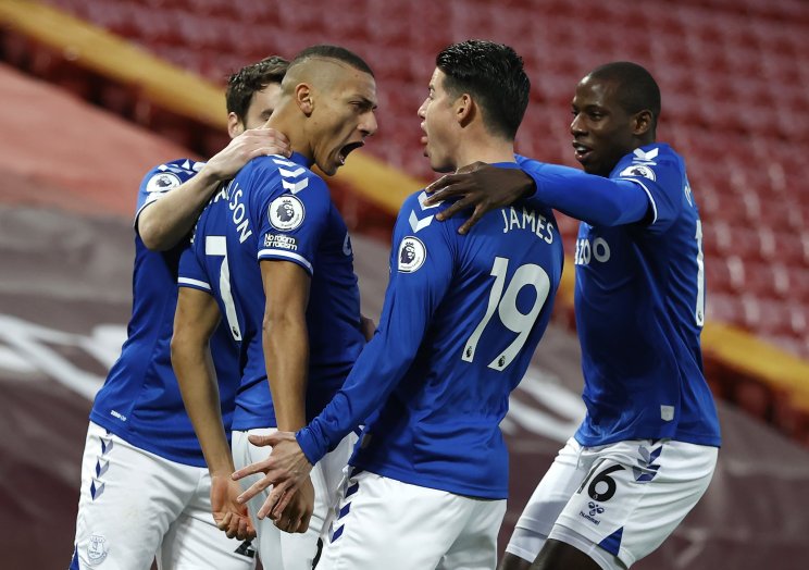 «Эвертон» нанес «Ливерпулю» четвертое поражение подряд в АПЛ (голы, видео)