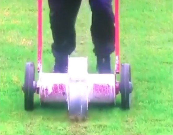 В чемпионате Уругвая пришлось вручную делать разметку - вышло не очень В чемпионате Уругвая пришлось вручную делать разметку - вышло не очень