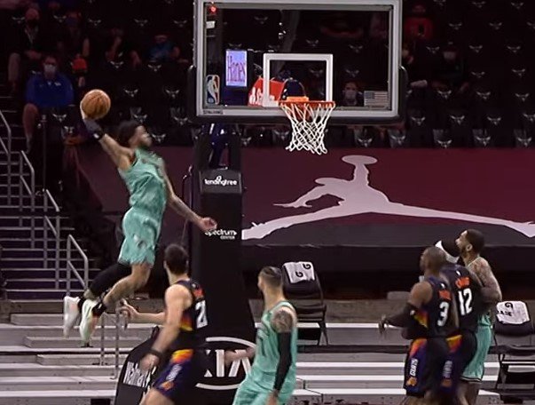 ТОП-5 в НБА за 29 марта (Видео) ТОП-5 в НБА за 29 марта (Видео)