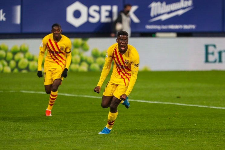 Мориба забивает первый гол за Барселону