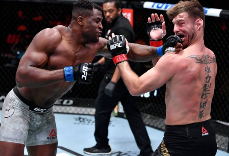 Нганну отобрал у Миочича титул чемпиона UFC в тяжелом весе (Видео)