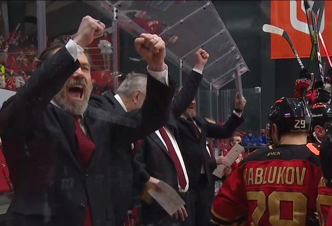 Финал КХЛ: «Авангард» вырвал домашний матч у ЦСКА с 0-2 (голы, видео) Финал КХЛ: «Авангард» вырвал домашний матч у ЦСКА с 0-2 (голы, видео)