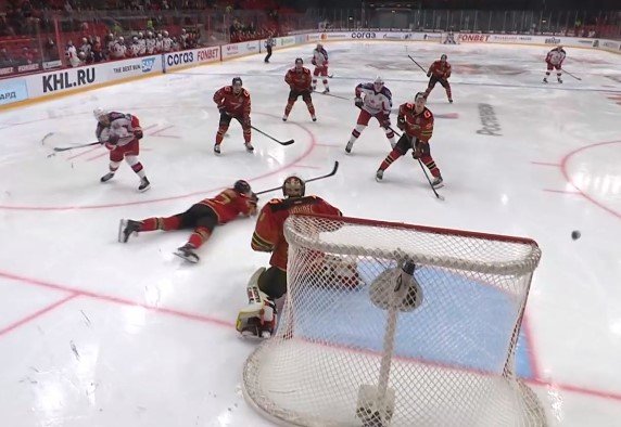 «Авангард» победил ЦСКА и впервые в истории выиграл Кубок Гагарина (Видео) «Авангард» победил ЦСКА и впервые в истории выиграл Кубок Гагарина (Видео)