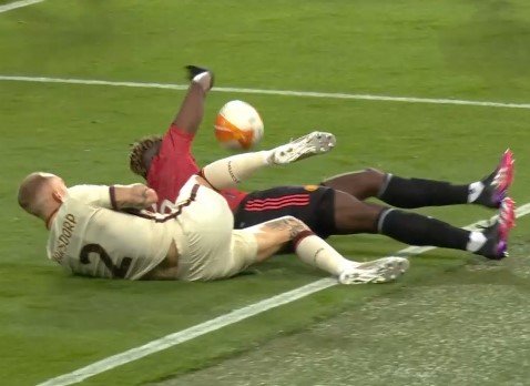 «МЮ» одержал волевую разгромную победу над «Ромой» (Лига Европы, видео)