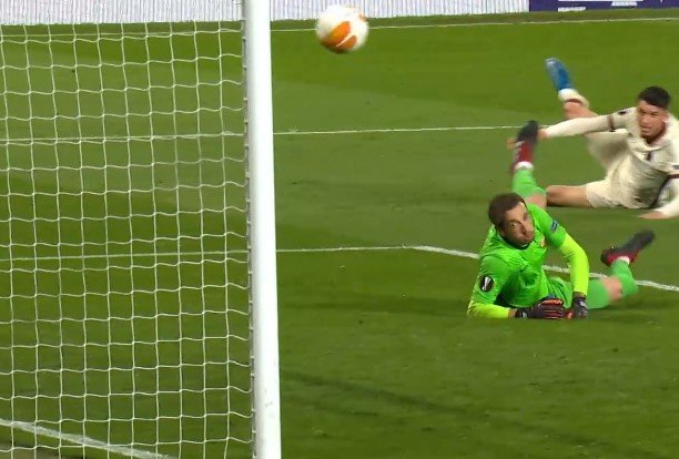 «МЮ» одержал волевую разгромную победу над «Ромой» (Лига Европы, видео)