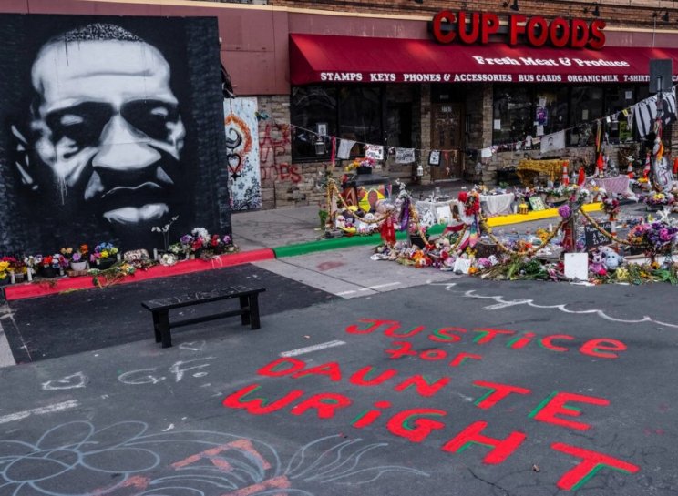 В Миннесоте отменили матчи - полицейский опять застрелил афроамериканца