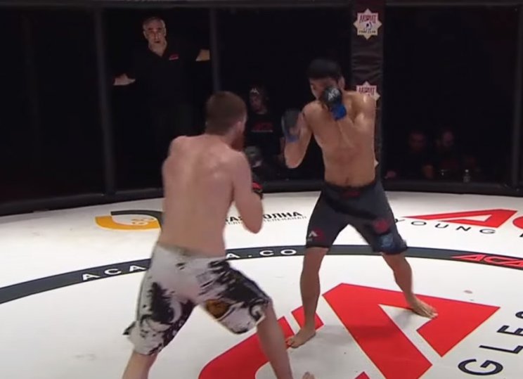 Аманбаев нокаутировал Джабраилова, но не закрыли клетку - отмена (ACA, Видео)