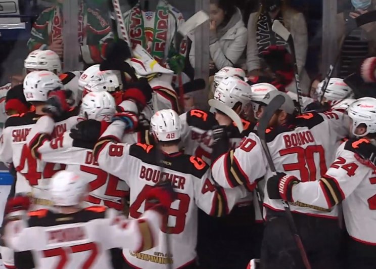 «Авангард» победил в овертайме «АК Барс» и вышел в финал Кубка Гагарина (Видео)