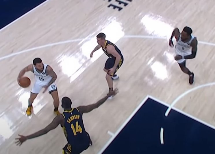 Майк Джеймс дважды попал в ТОП-10 моментов дня в НБА (Видео)