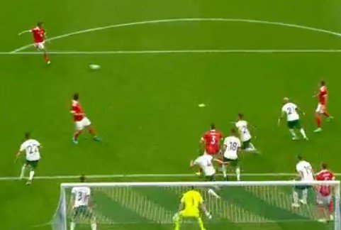 Гол Соболева с пенальти принес России победу над Болгарией (видео) Гол Соболева с пенальти принес России победу над Болгарией (видео)