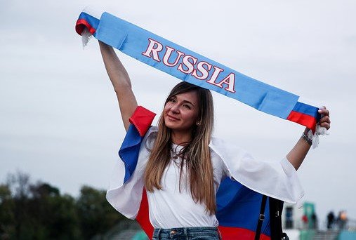 Болельщицы сборной России на Евро-2020 (Фото) Болельщицы сборной России на Евро-2020 (Фото)