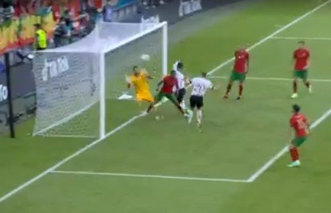 Португалия проиграла Германии на Евро-2020: забили 4 мяча, но 2 автогола (Обзор)