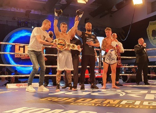 Молдавский кикбоксер Петру Морари отправил Яна Каффа в глубокий нокаут (Видео)