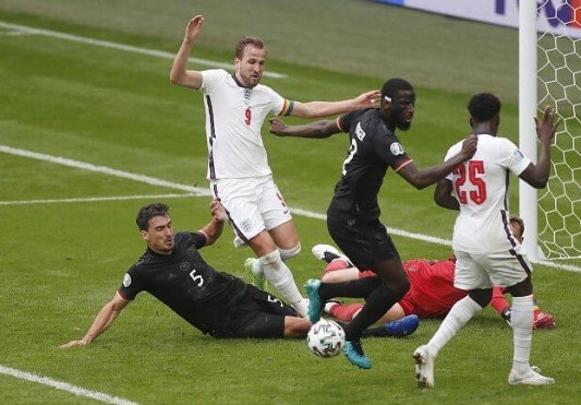 Англия победила Германию в 1/8 финала Евро-2020 (голы, видео) Англия победила Германию в 1/8 финала Евро-2020 (голы, видео)