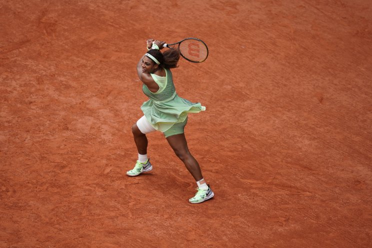 Серена Уильямс обыграла Коллинс и вышла в 4-й круг «РГ»