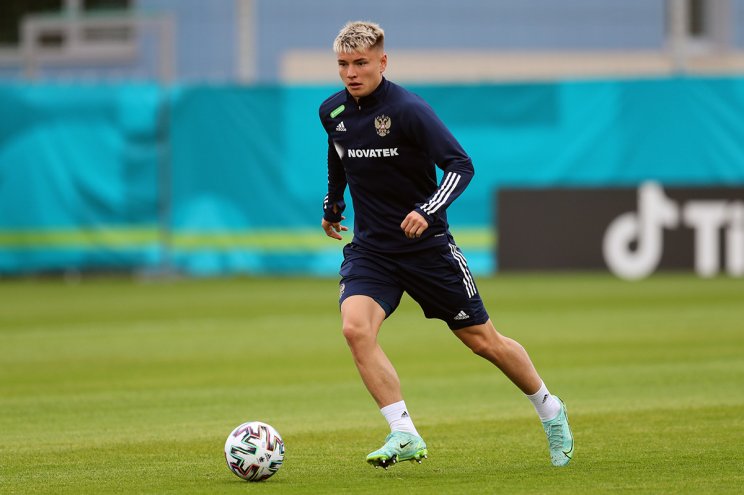 Евгеньев срочно вызван в сборную России - у Мостового коронавирус