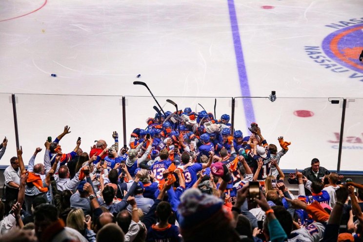 «Тампа» проиграла «Айлендерс», Кучеров получил травму уже на 3-й минуте (Видео)