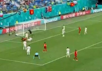 Швейцария не забила 3 пенальти подряд и пропустила Испанию в полуфинал Евро-2020 Швейцария не забила 3 пенальти подряд и пропустила Испанию в полуфинал Евро-2020