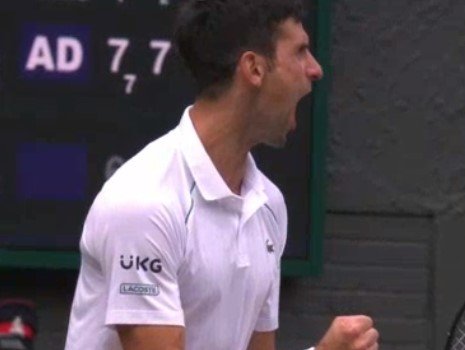 Джокович в 3-х сетах победил Шаповалова и вышел в финал Уимблдона Джокович в 3-х сетах победил Шаповалова и вышел в финал Уимблдона