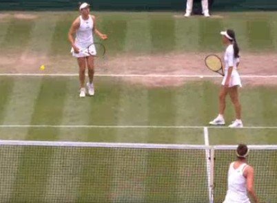 Кудерметова и Веснина дважды не подали на матч и проиграли финал Уимблдона