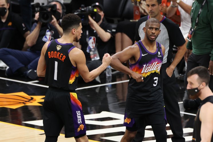 «Финикс» повторно обыграл дома «Милуоки»: 2-0 в финале НБА (Видео)