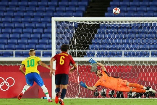 Гол Малкома в доп. время принес Бразилии золото Олимпиады по футболу (Видео) Гол Малкома в доп. время принес Бразилии золото Олимпиады по футболу (Видео)