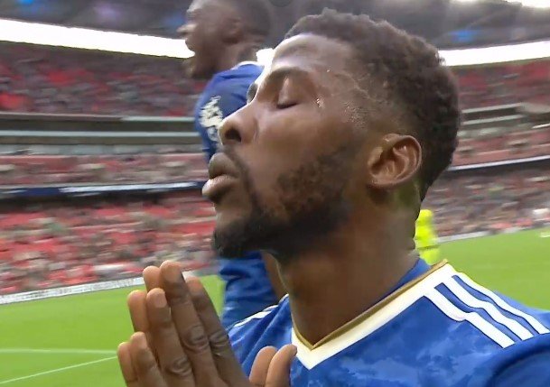 «Лестер» выиграл Суперкубок Англии, забив победный гол на 89 минуте (Видео) «Лестер» выиграл Суперкубок Англии, забив победный гол на 89 минуте (Видео)