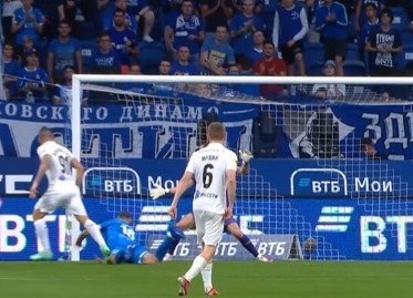 Дубль Фомина принес «Динамо» волевую победу над ЦСКА (голы, видео) Дубль Фомина принес «Динамо» волевую победу над ЦСКА (голы, видео)