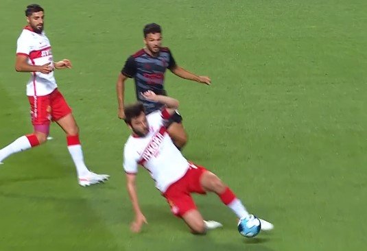 «Спартак» уступил на выезде «Бенфике» и сыграет в Лиге Европы (видео) «Спартак» уступил на выезде «Бенфике» и сыграет в Лиге Европы (видео)