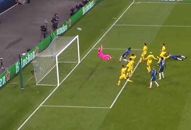 «Челси» выиграл Суперкубок УЕФА, одолев по пенальти «Вильярреал» (Видео) «Челси» выиграл Суперкубок УЕФА, одолев по пенальти «Вильярреал» (Видео)