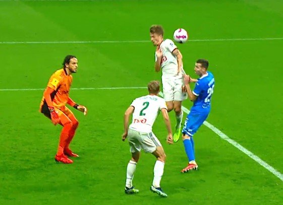 «Локомотив» чудом отбился в дерби с «Динамо» - ничья (голы, видео) «Локомотив» чудом отбился в дерби с «Динамо» - ничья (голы, видео)